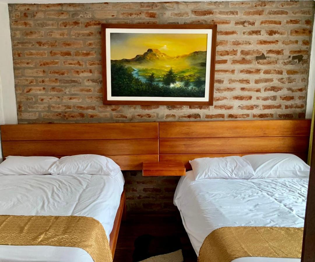 Mercedes Restaurant B&B Баньос Экстерьер фото